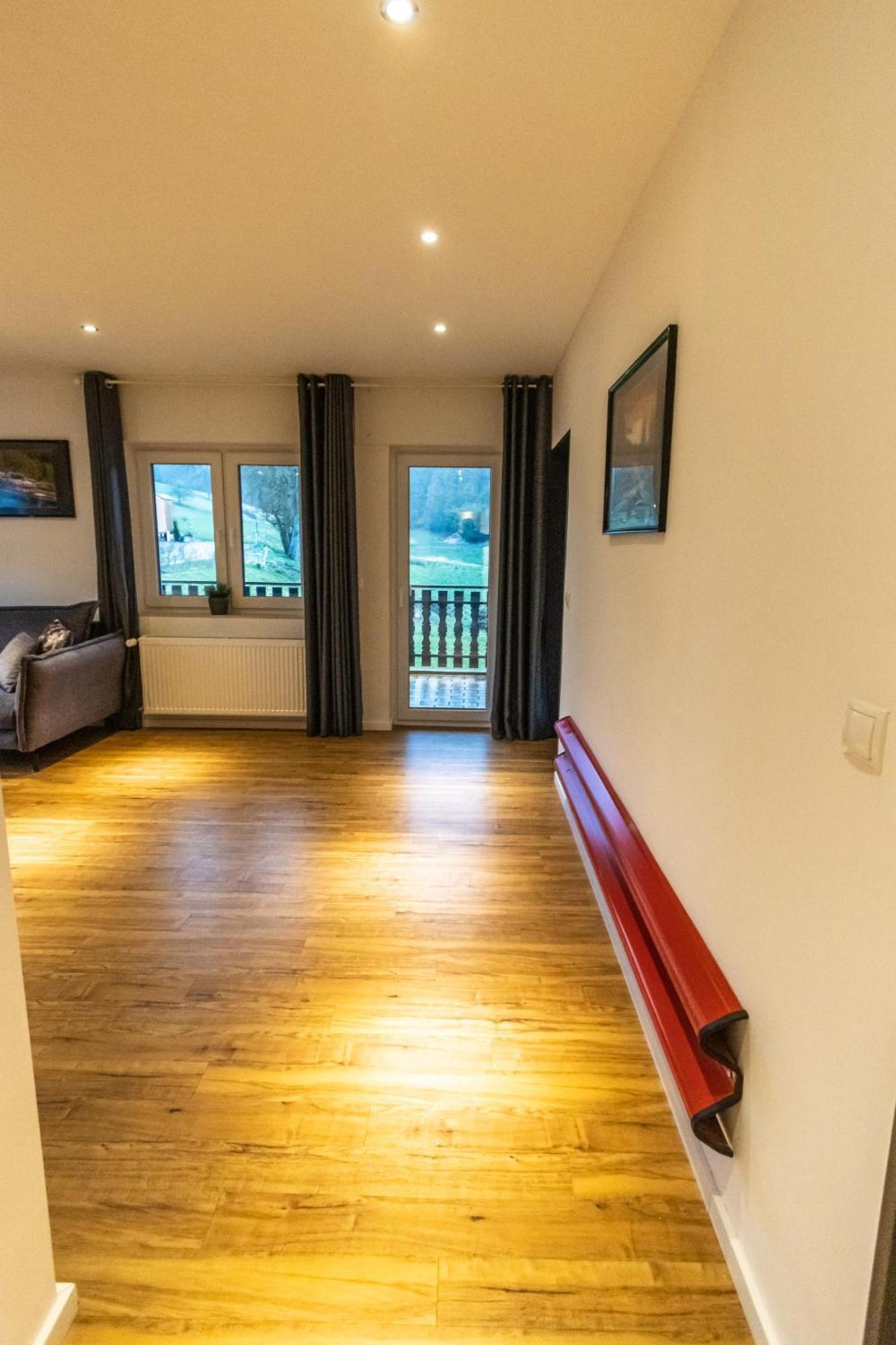 Suedschleife Appartements - Wlan - Direkt Am Ring Reimerath Luaran gambar