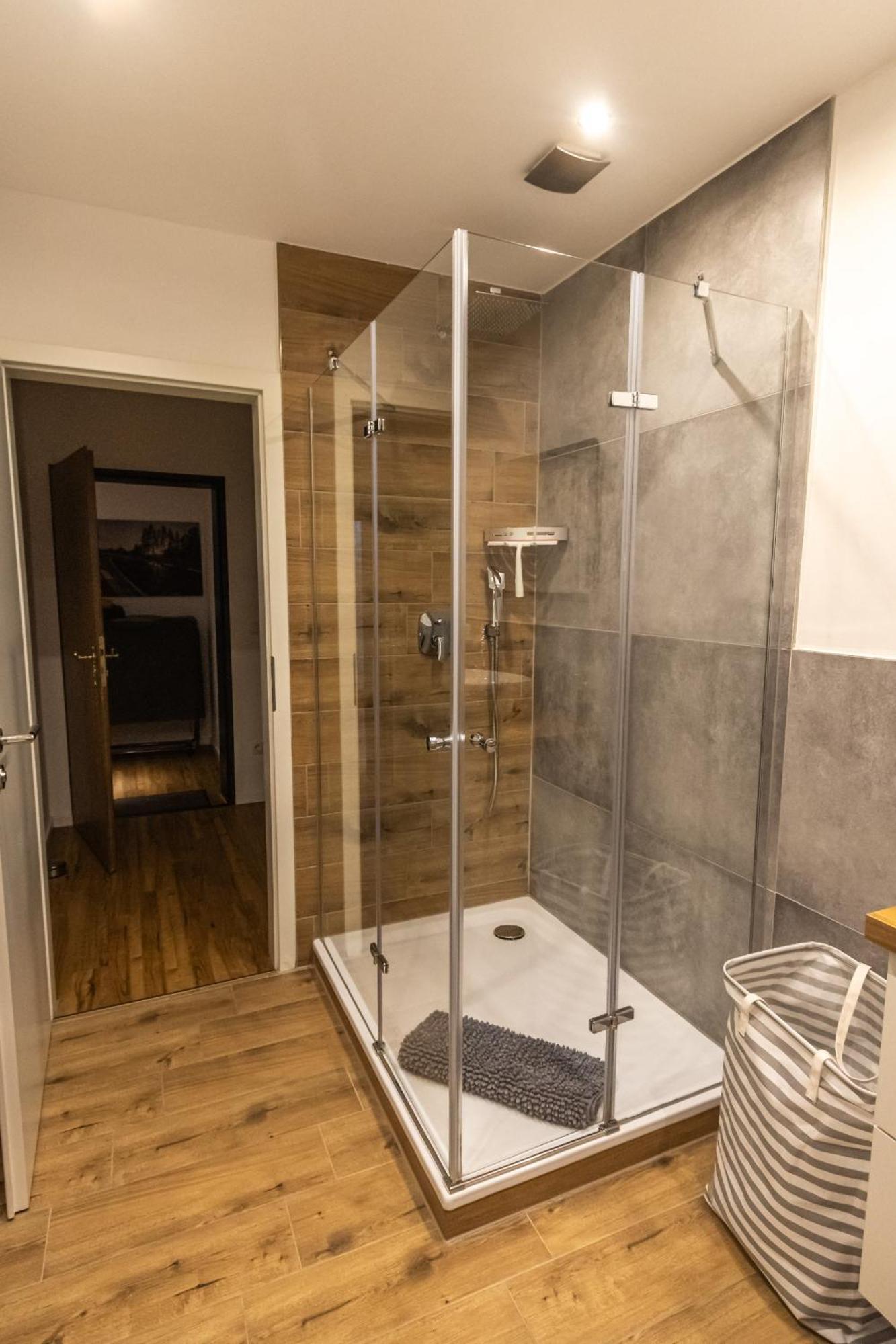 Suedschleife Appartements - Wlan - Direkt Am Ring Reimerath Luaran gambar